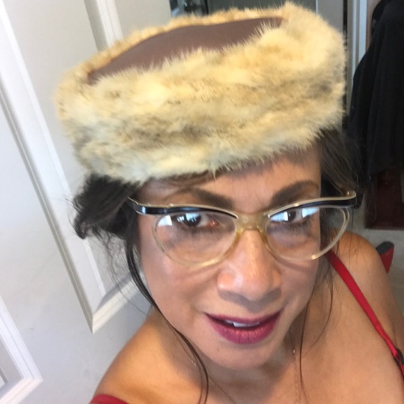 Real fur and satin vintage hat 👒 Royal 👑 - Picture 6 of 6